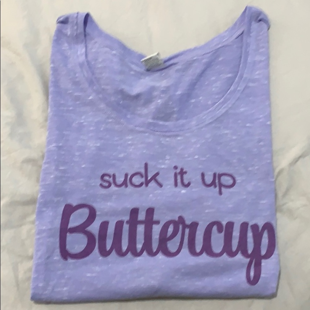 ❤️Adorable scooped neck t shirt